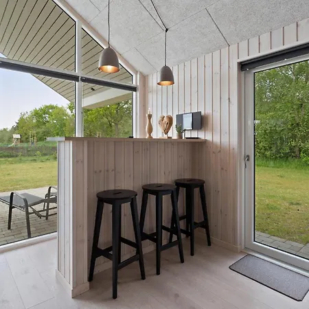 Holiday home Stunning In With Kitchen *