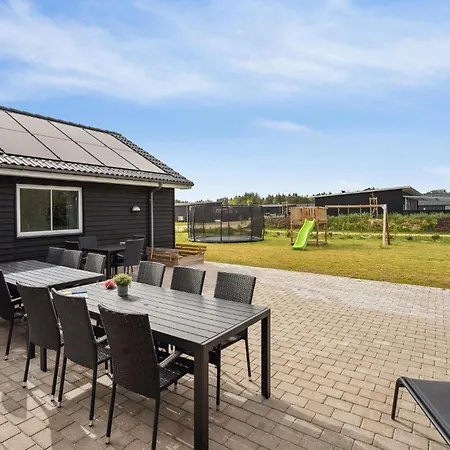 Stunning In With Kitchen * Norre Nebel