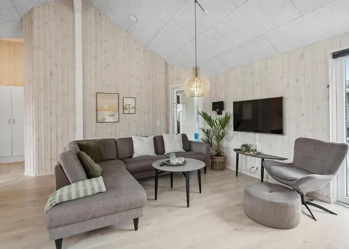 Дом отдыха Awesome In With Sauna Norre Nebel